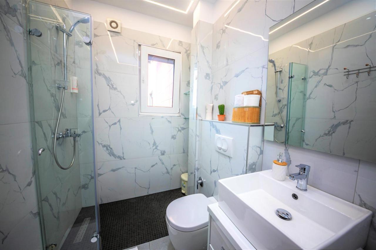 Green Terrace Apartment 4 Tirana Bagian luar foto