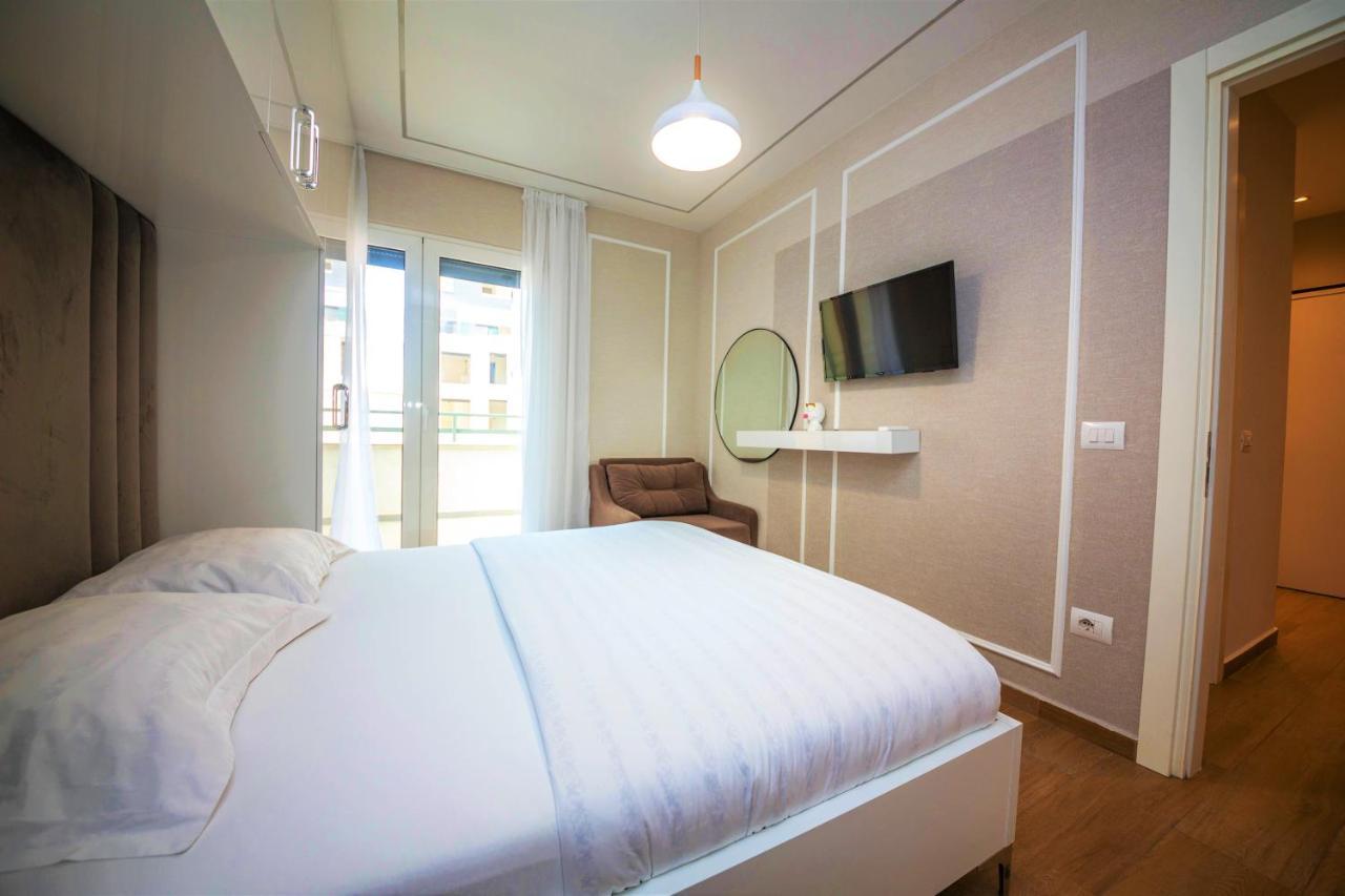 Green Terrace Apartment 4 Tirana Bagian luar foto